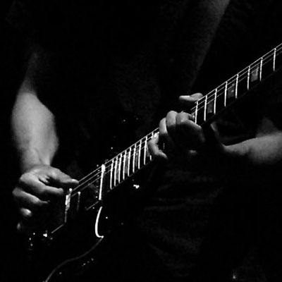 ¿Quieres aprender guitarra en ICZ Madrid?